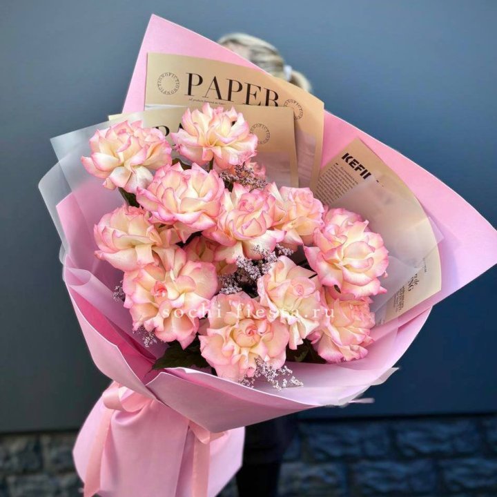 15 французских роз "Джумилия" в Брянске