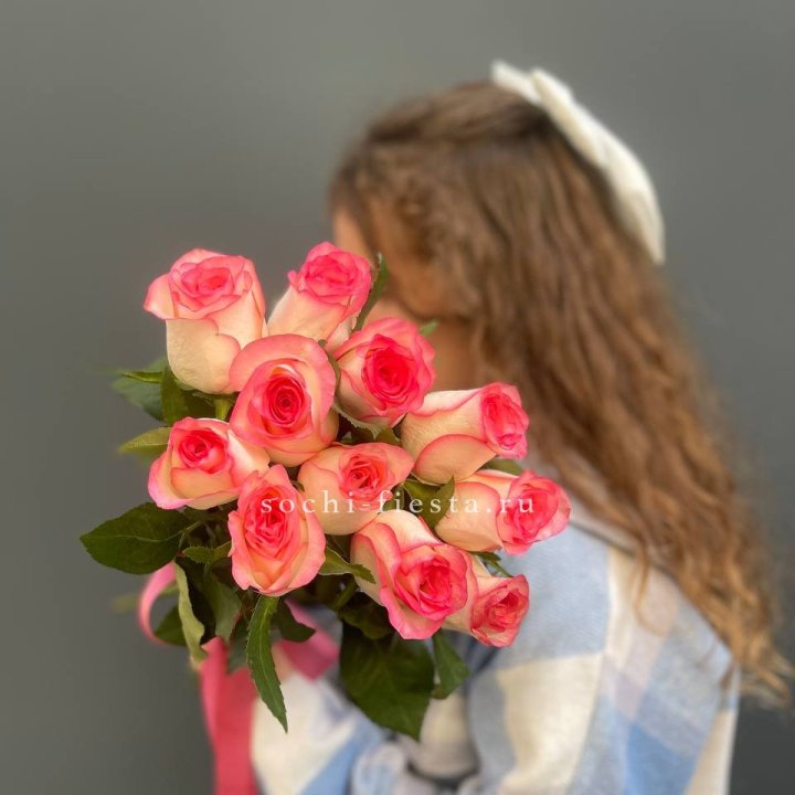 11 роз "Джумилия" в Брянске