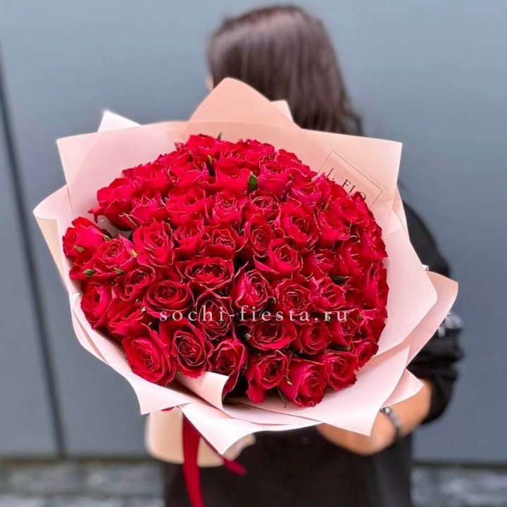 55 кенийских роз в Брянске