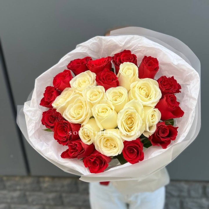 27 роз микс в Брянске