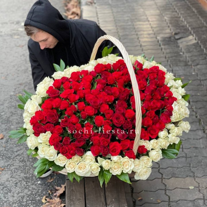 201  роза в корзине   в Брянске