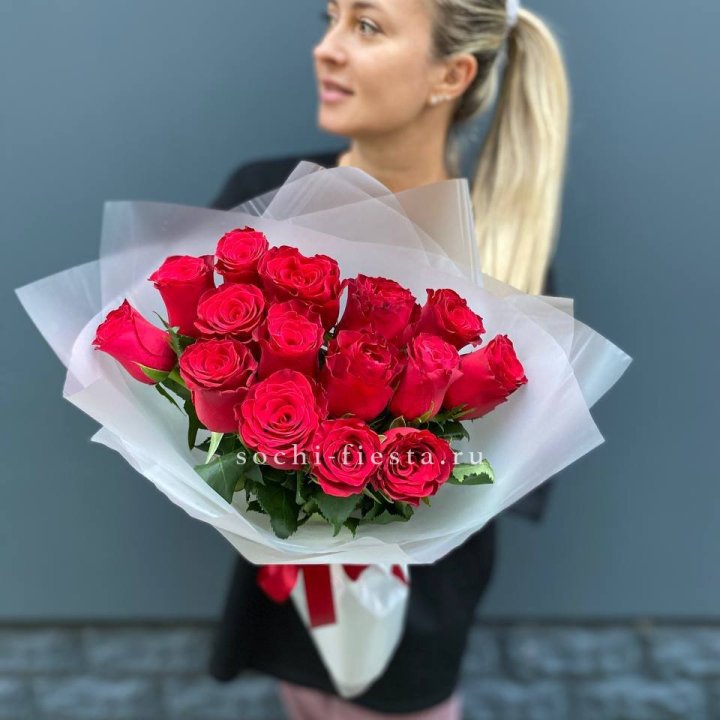 Букет из 15 красных роз  в Брянске