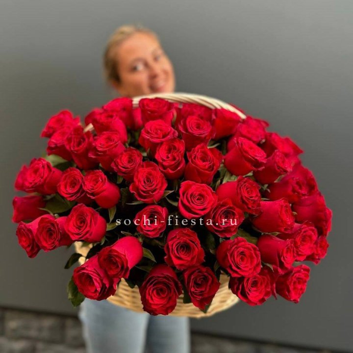 101 красная роза в корзине   в Брянске