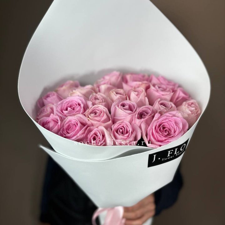 25 розовых роз в Брянске