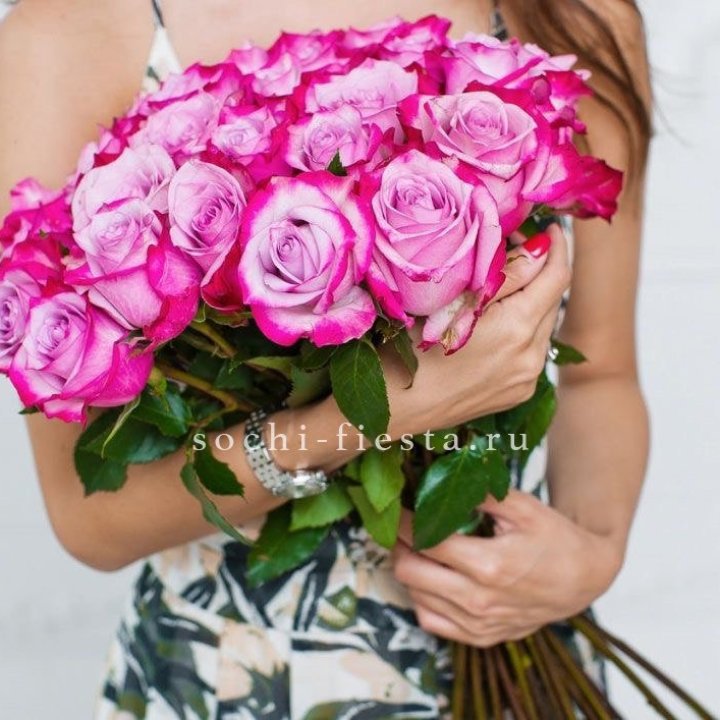 Букет высоких роз Ди перпел в Брянске