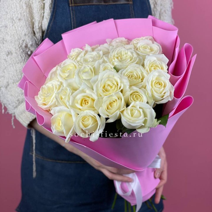 25 белых роз в Брянске