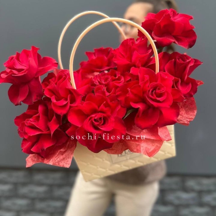 Французские розы в сумочке в Брянске