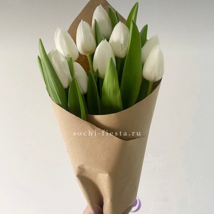 Букет белых тюльпанов в Брянске