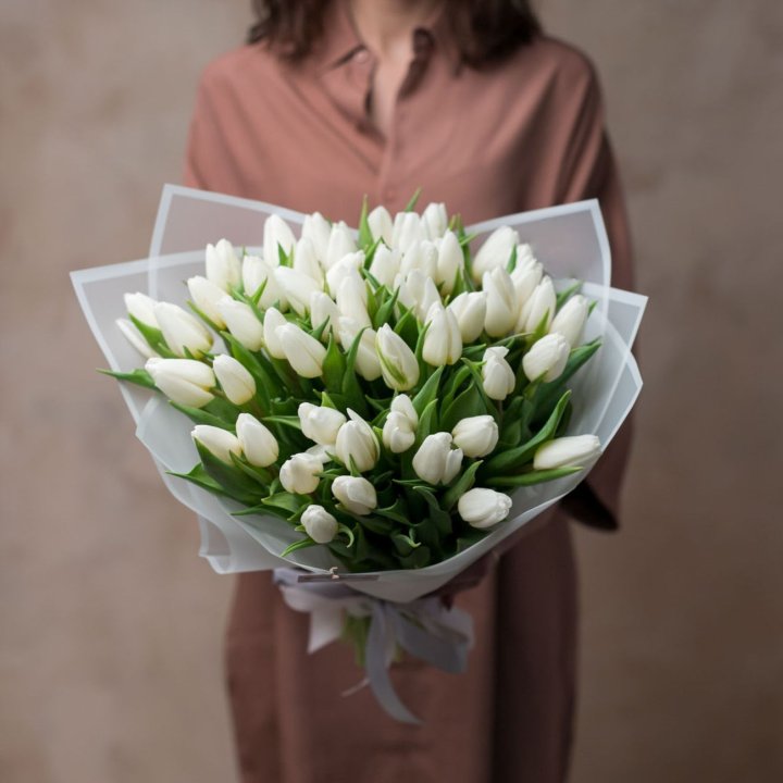 51 белый тюльпан в Брянске