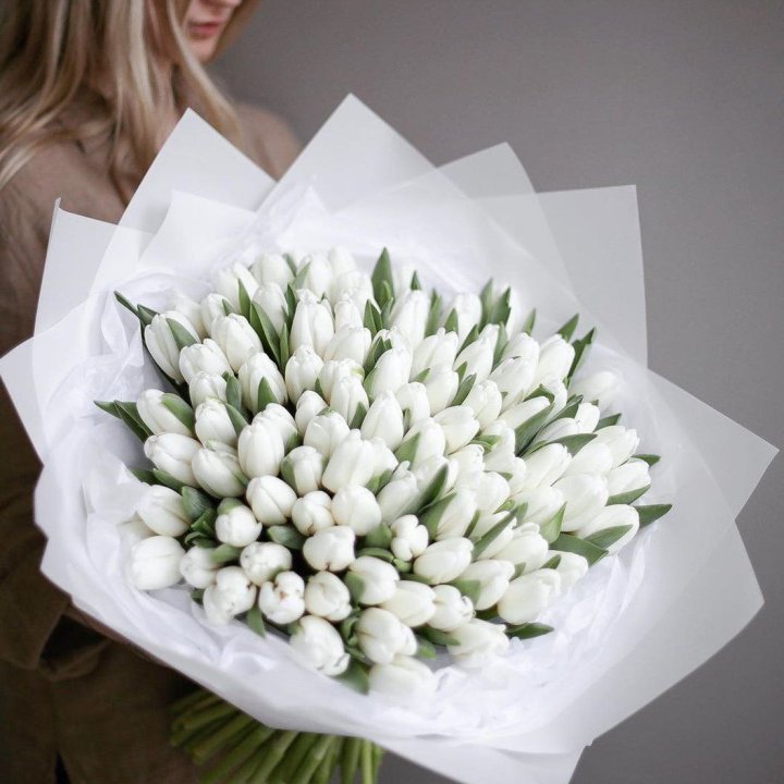 101 белый тюльпан в Брянске
