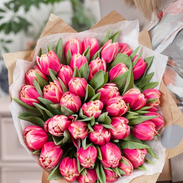 Букет пионовидных тюльпанов в Брянске